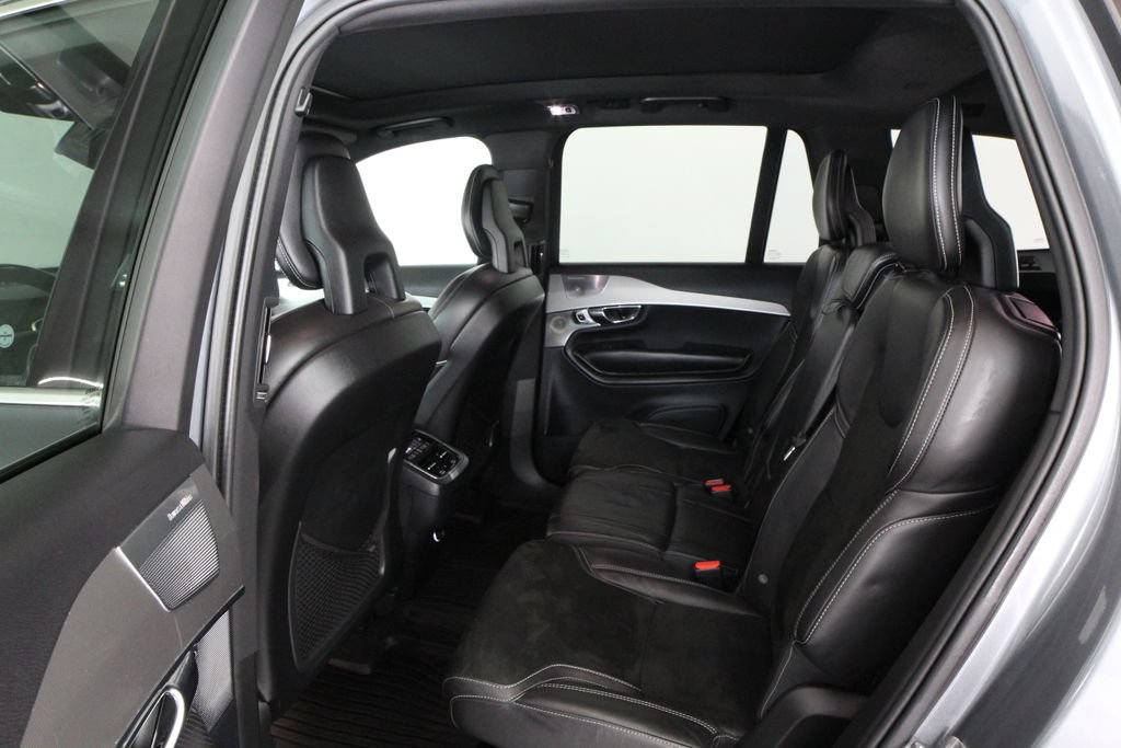 Used 2016 Volvo XC90 T6 R-Design w/ Protection Package Plus AWD/4WD image 39