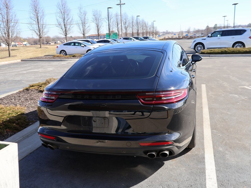 Used 2018 Porsche Panamera 4S image 11
