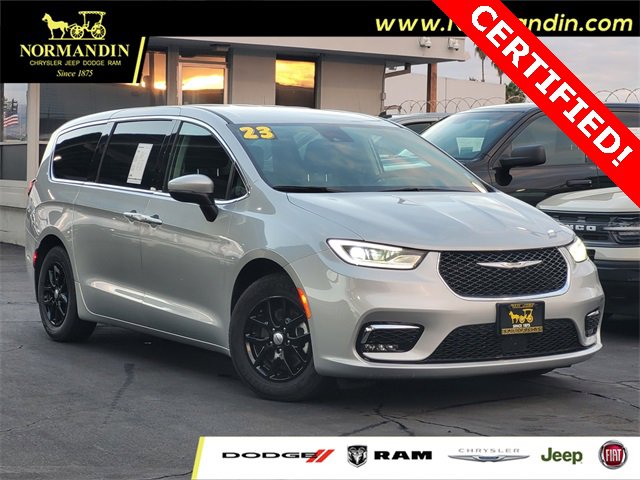 Certified 2023 Chrysler Pacifica Touring-L