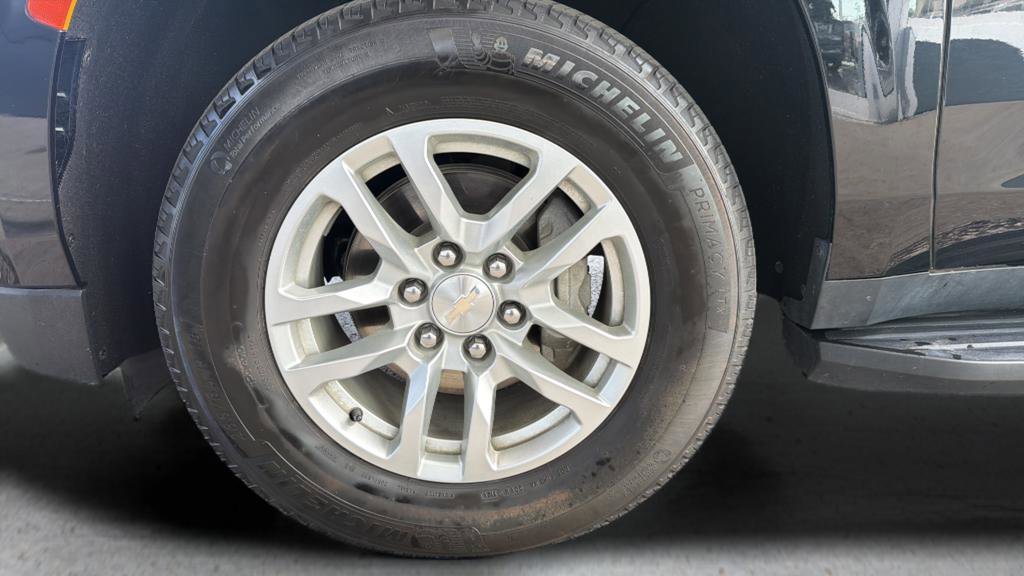 Used 2024 Chevrolet Suburban LT AWD/4WD image 29