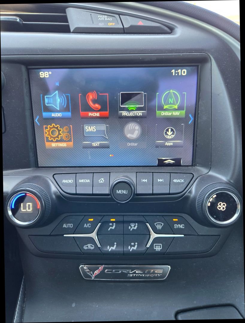 Used 2019 Chevrolet Corvette Stingray Coupe w/ 1LT image 18