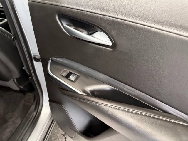 Used 2025 Cadillac XT4 Premium Luxury FWD image 27
