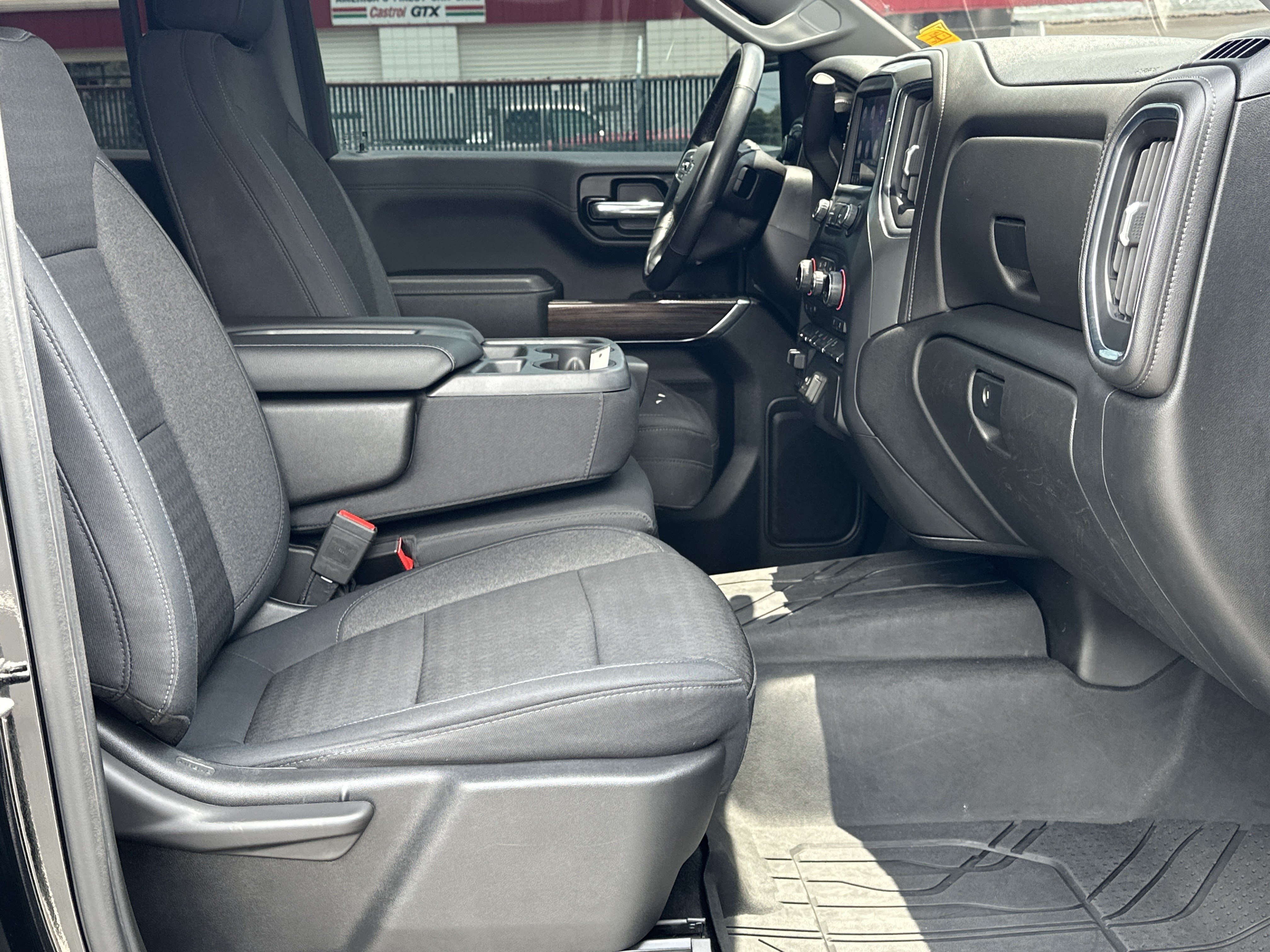 Used 2019 Chevrolet Silverado 1500 LT Trail Boss w/ Convenience Package AWD/4WD image 12
