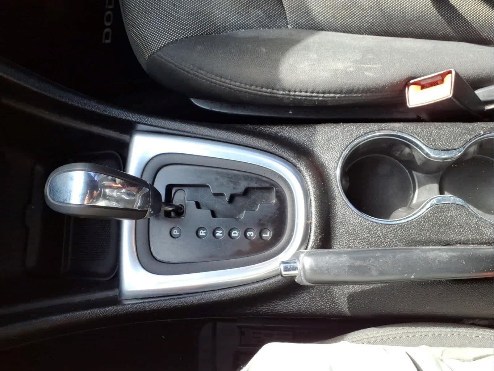 Used 2013 Dodge Avenger SE FWD image 20