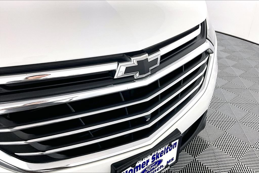 Used 2019 Chevrolet Equinox Premier FWD image 30