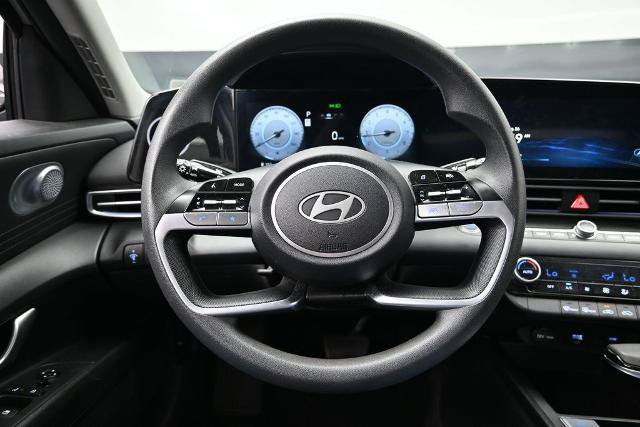 Used 2024 Hyundai Elantra SEL FWD image 18