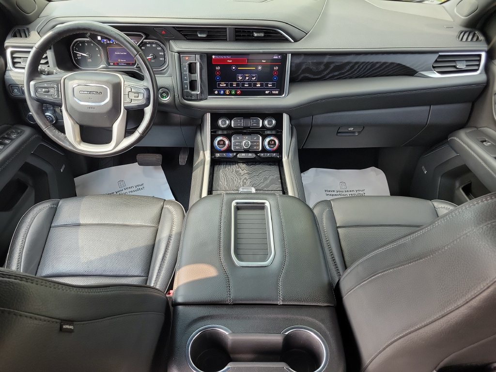 Used 2021 GMC Yukon Denali w/ Denali Premium Package RWD image 16