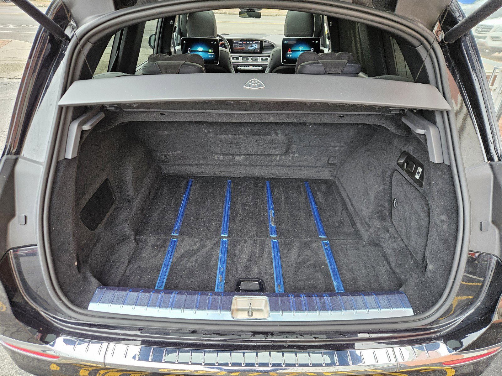 Used 2021 Mercedes-Benz Maybach GLS 600 4MATIC image 37