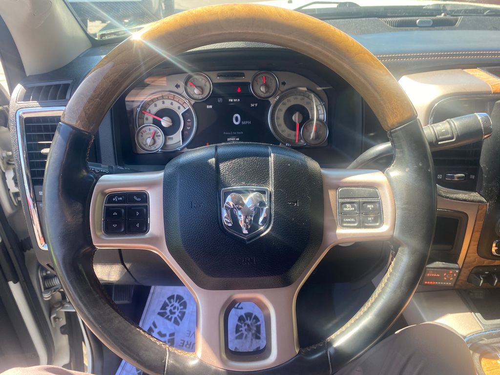 Used 2018 RAM 2500 Longhorn RWD image 16