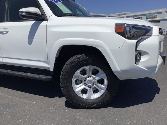 Used 2022 Toyota 4Runner SR5 AWD/4WD image 3