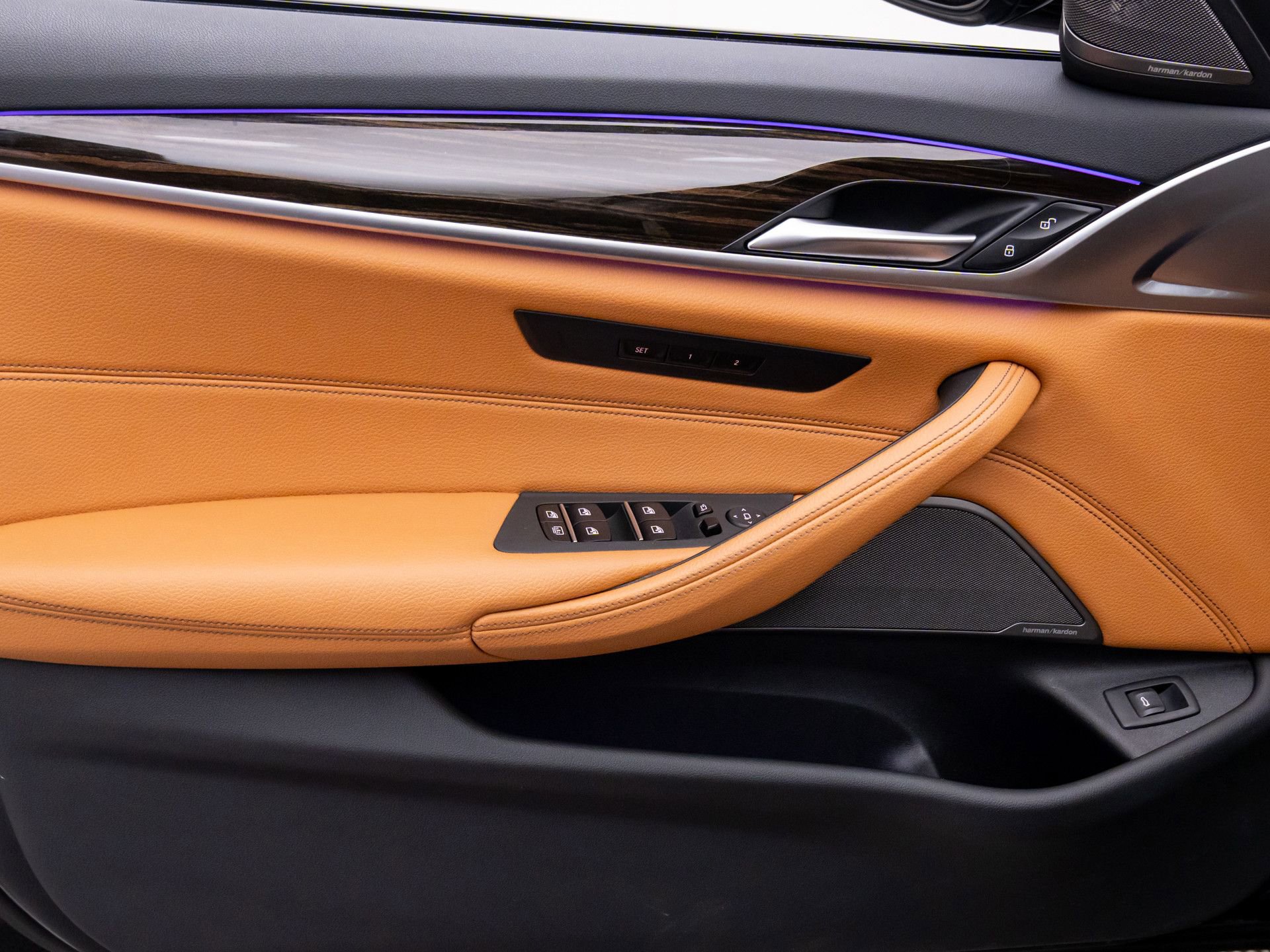 Used 2023 BMW 540i xDrive w/ Executive Package image 13