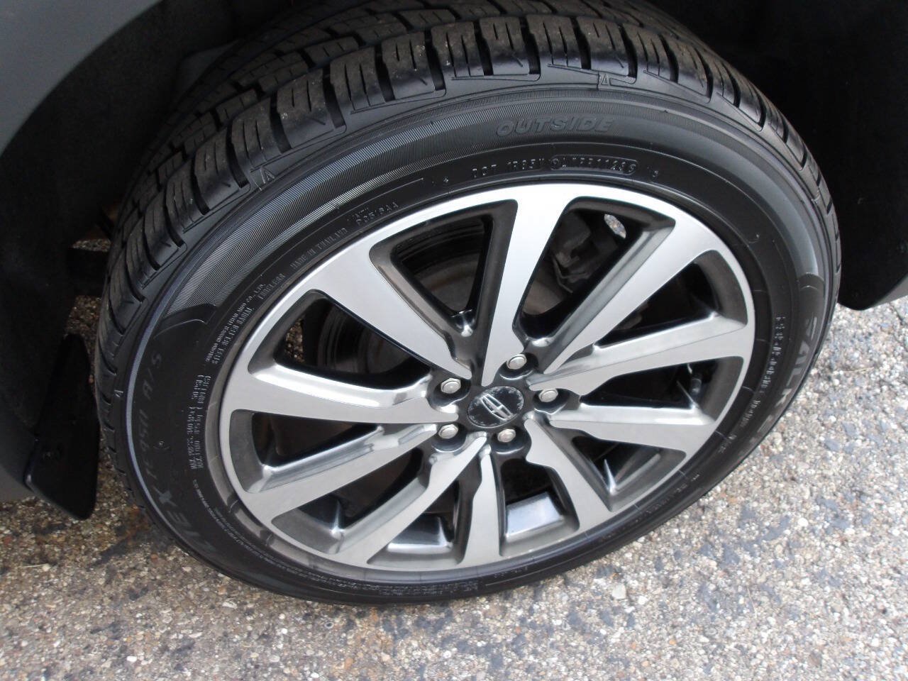 Used 2019 Lincoln MKC Reserve w/ MKC Climate Package FWD image 39
