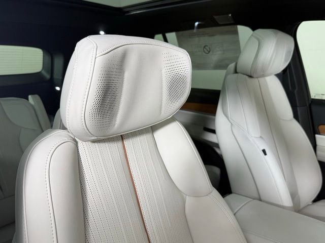 New 2026 Cadillac Vistiq Luxury image 31