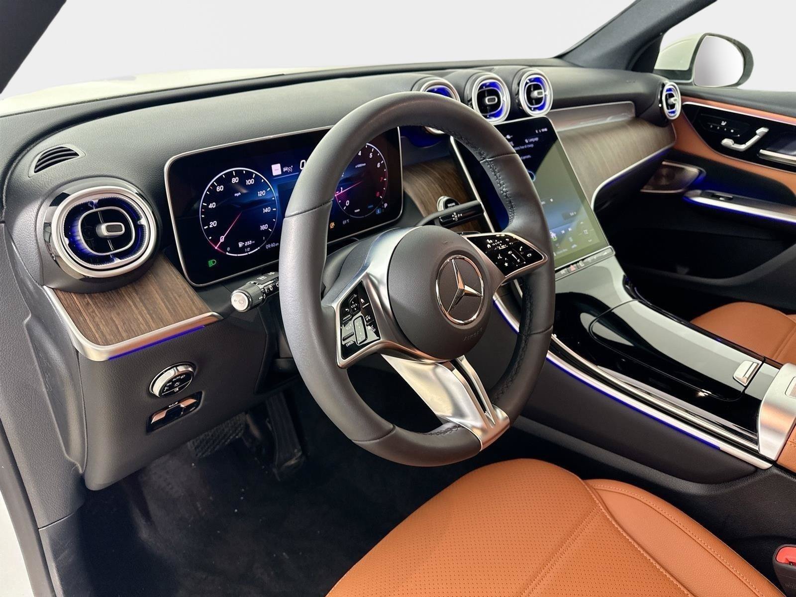 Certified 2026 Mercedes-Benz GLC 300 4MATIC image 9