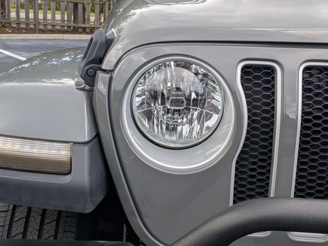 Used 2022 Jeep Wrangler Unlimited Sahara AWD/4WD image 10