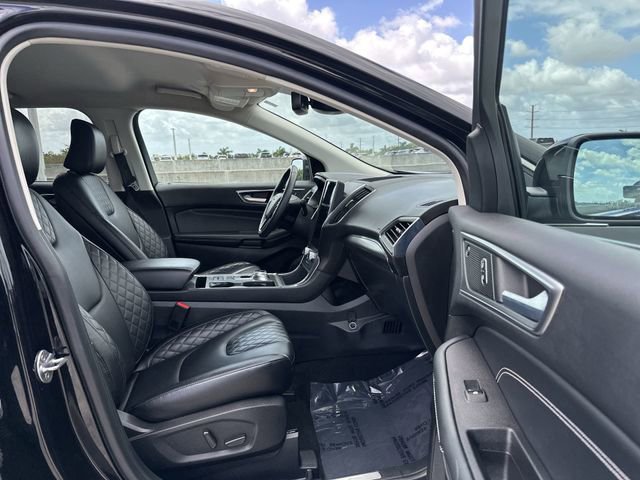 Used 2024 Ford Edge Titanium image 29