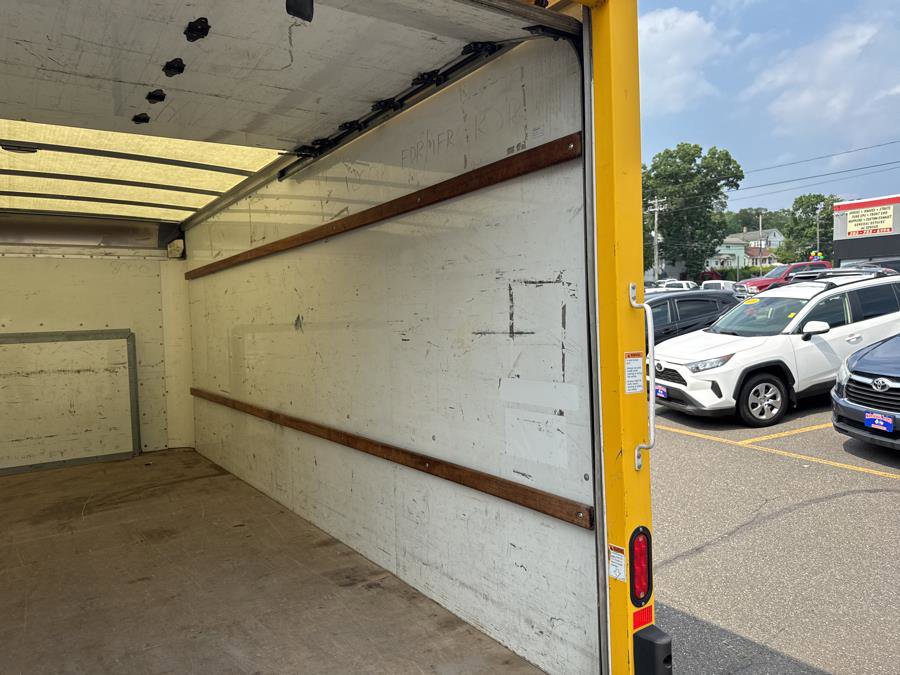 Used 2019 Ford E-350 and Econoline 350 Super Duty image 9