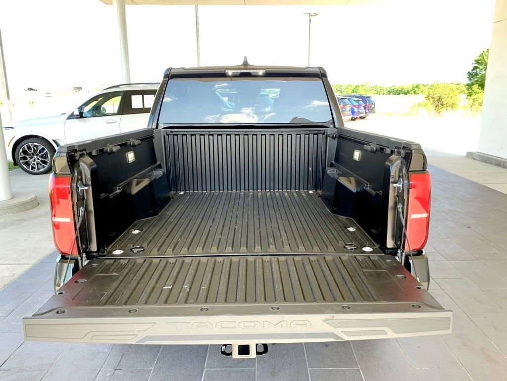 Used 2025 Toyota Tacoma SR5 RWD image 23