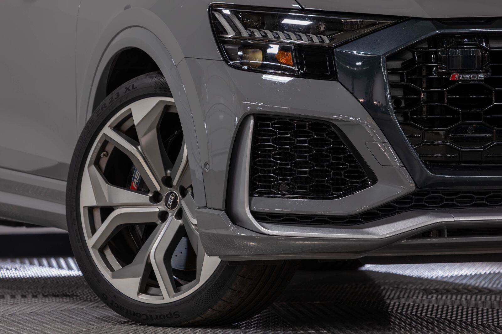 Used 2024 Audi RS Q8 w/ Executive Package AWD/4WD image 45