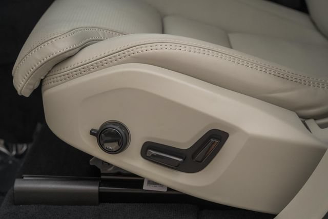 New 2027 Volvo XC90 B6 Ultra AWD/4WD image 37