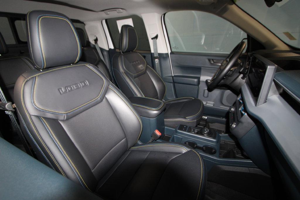 Used 2025 Ford Maverick Lobo AWD/4WD image 24