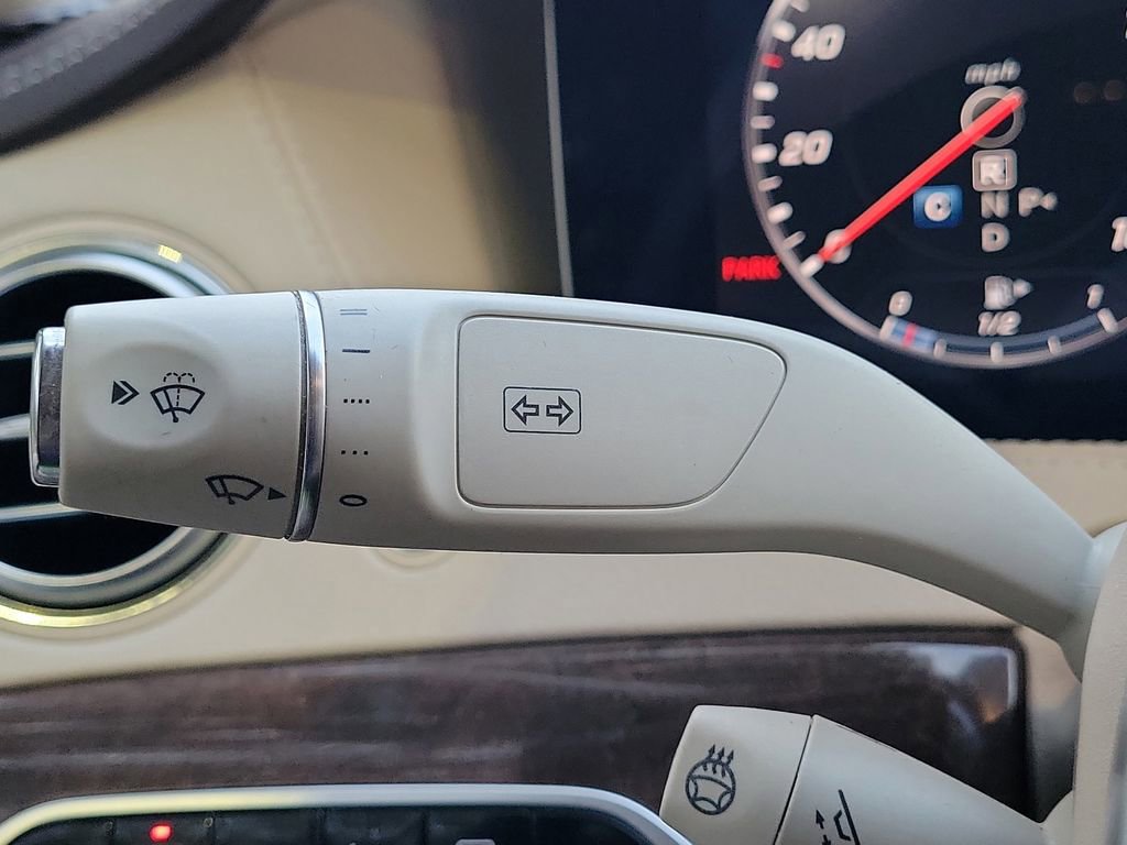 Used 2018 Mercedes-Benz S 560 Sedan image 37