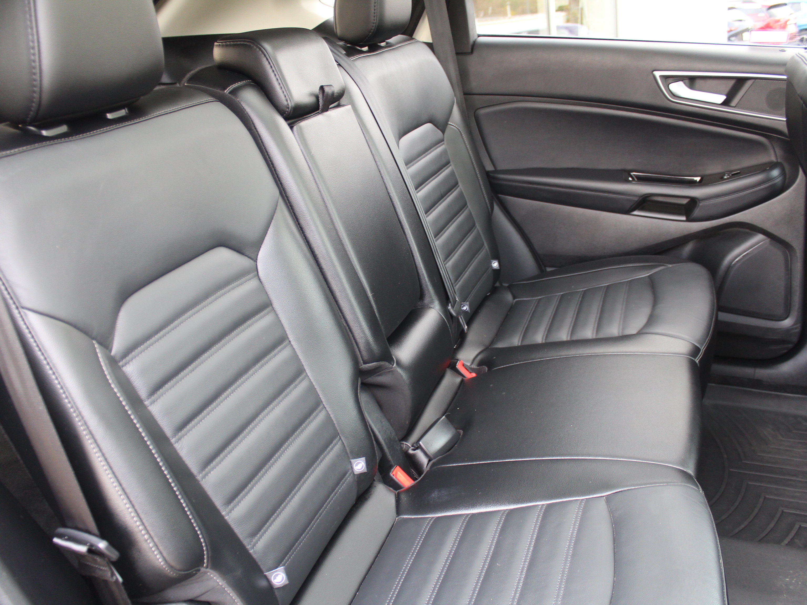 Used 2015 Ford Edge SEL w/ Equipment Group 201A FWD image 25