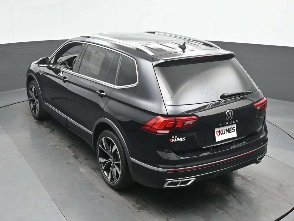 Used 2022 Volkswagen Tiguan SEL R-Line AWD/4WD image 38