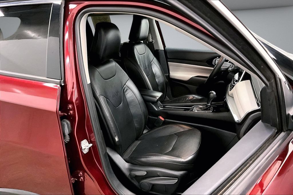 Used 2022 Jeep Compass Limited AWD/4WD image 30