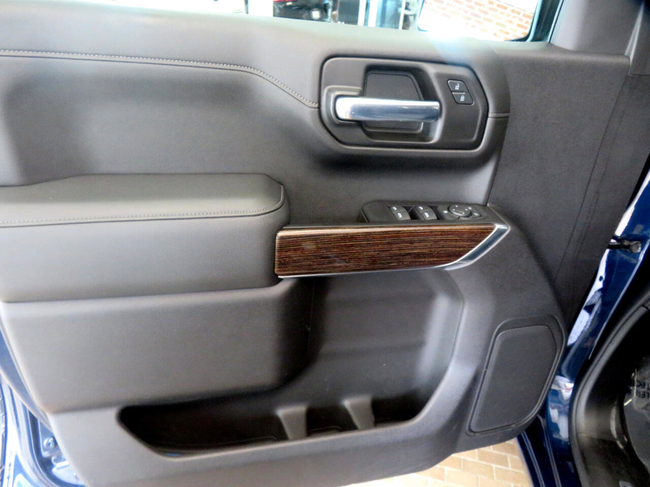 Used 2020 GMC Sierra 1500 SLE image 14
