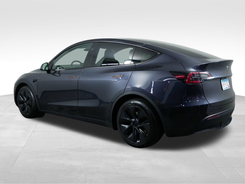 Used 2025 Tesla Model Y Long Range AWD/4WD image 8