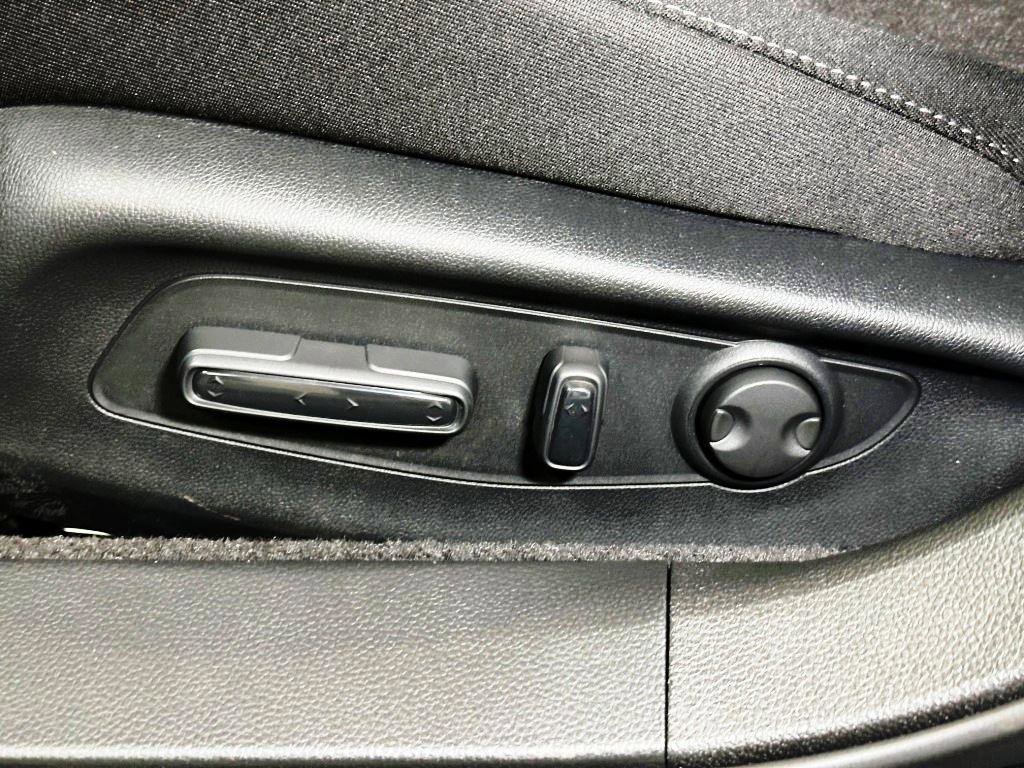 New 2025 Honda Accord SE image 15