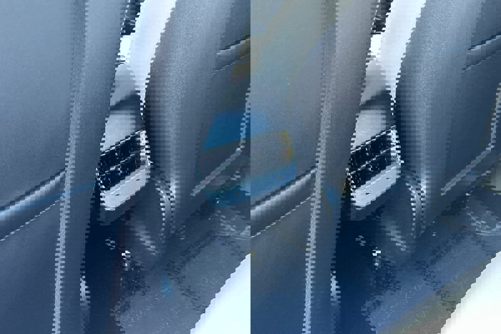 Used 2023 Tesla Model 3 Standard Range image 14