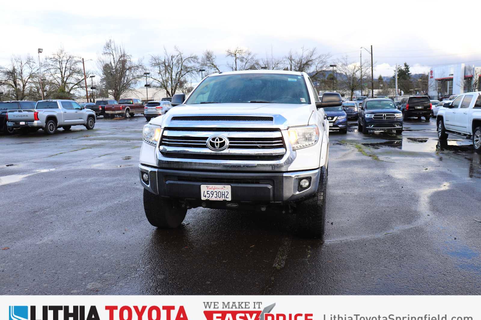 Certified 2017 Toyota Tundra SR5 image 1