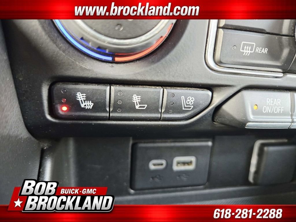 Used 2023 Chevrolet Suburban Premier AWD/4WD image 32