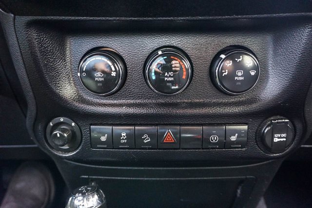 Used 2014 Jeep Wrangler Unlimited Sahara w/ Max Tow Package image 14