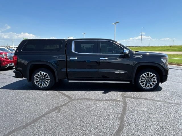 Used 2025 GMC Sierra 1500 Denali Ultimate AWD/4WD image 4