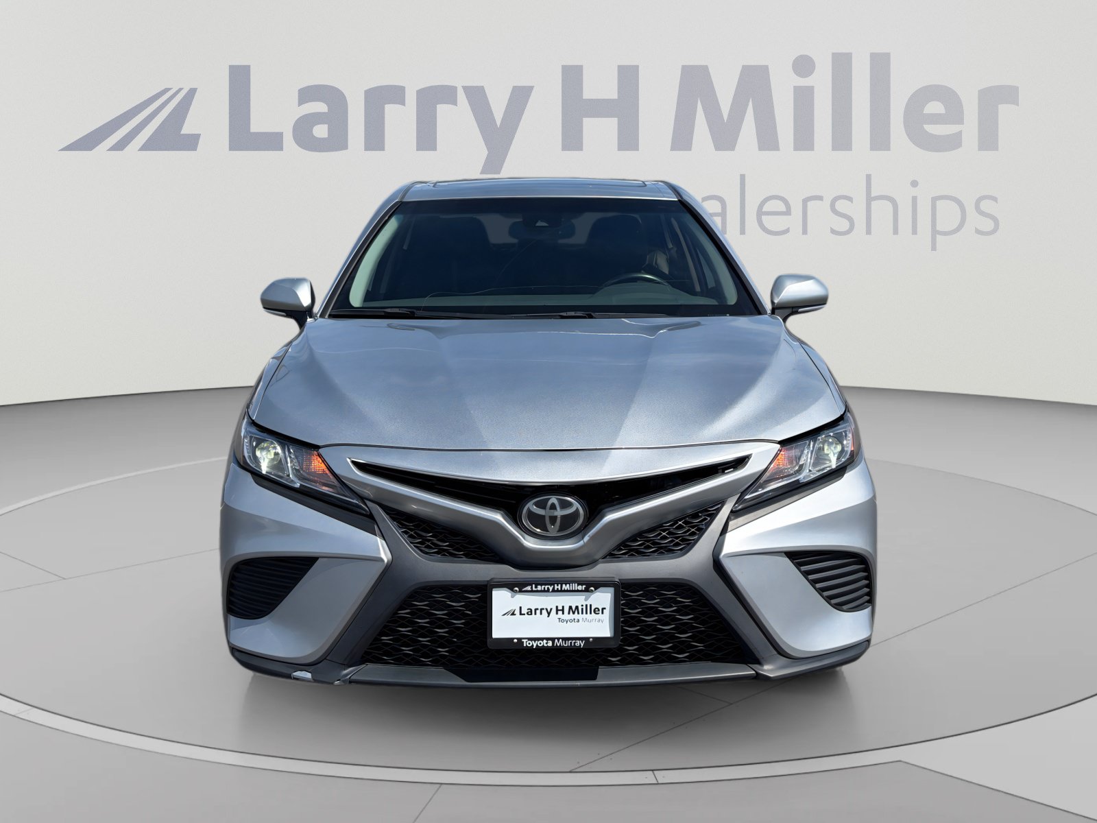 Used 2019 Toyota Camry SE w/ Audio Package FWD image 8