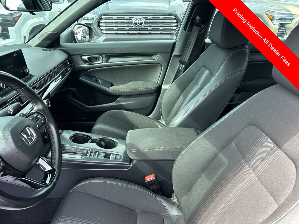 Used 2023 Honda Civic Sport image 2