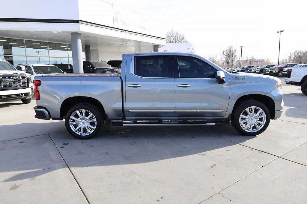 Used 2023 Chevrolet Silverado 1500 High Country w/ High Country Premium Package AWD/4WD image 7