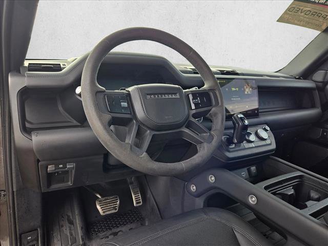 Certified 2023 Land Rover Defender 90 V8 image 10