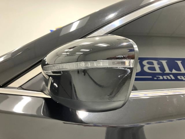 Used 2018 Nissan Rogue SV image 10