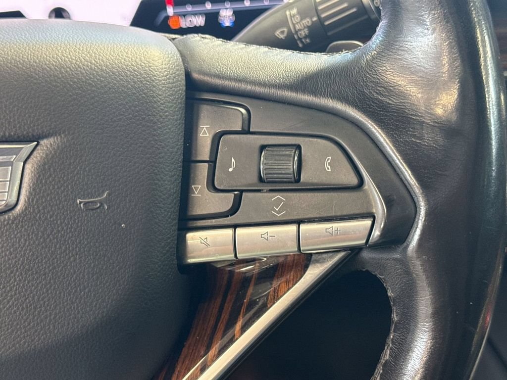 Used 2021 Cadillac Escalade ESV Premium Luxury w/ Driver Assist Tech Package AWD/4WD image 21