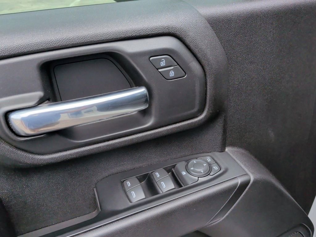 Used 2022 GMC Sierra 2500 Pro w/ Convenience Package RWD image 11