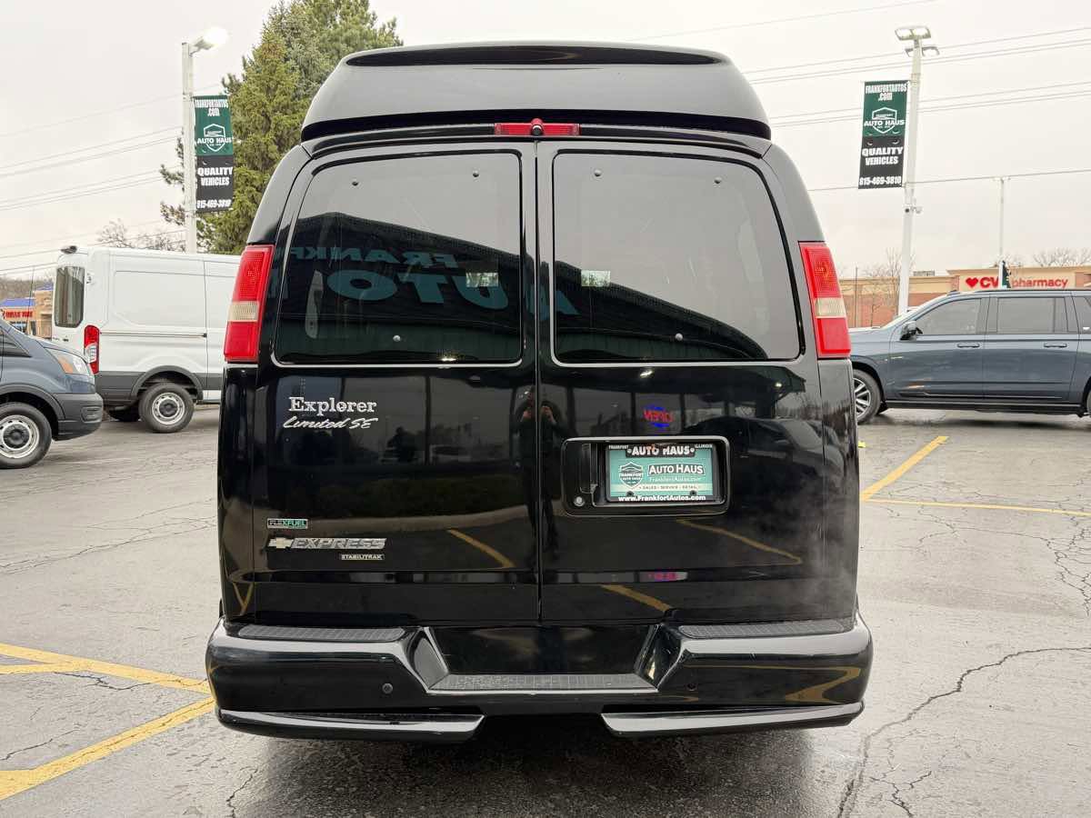 Used 2012 Chevrolet Express 1500 image 13