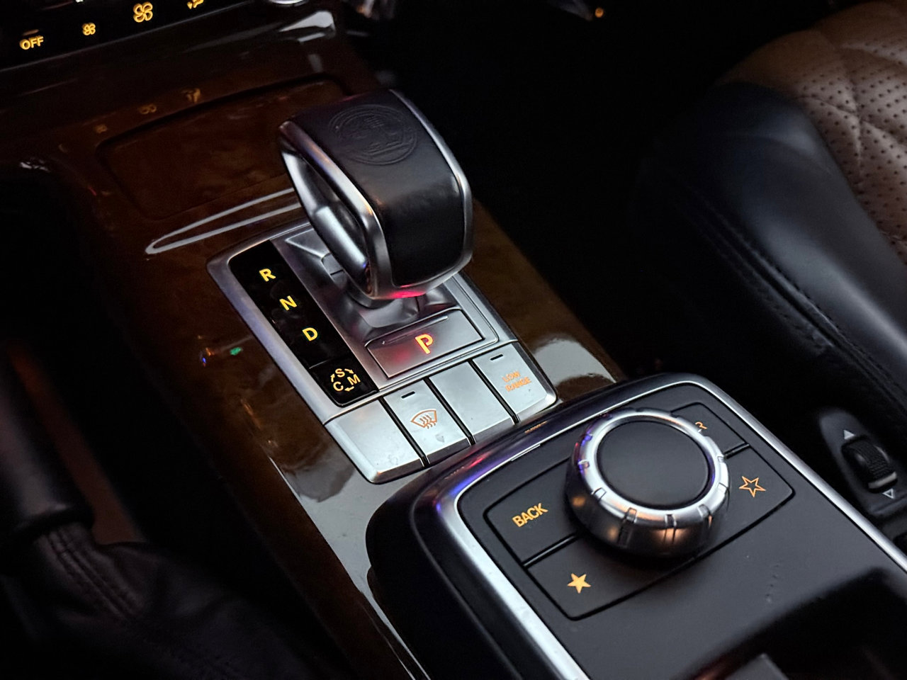 Used 2014 Mercedes-Benz G 63 AMG 4MATIC image 37