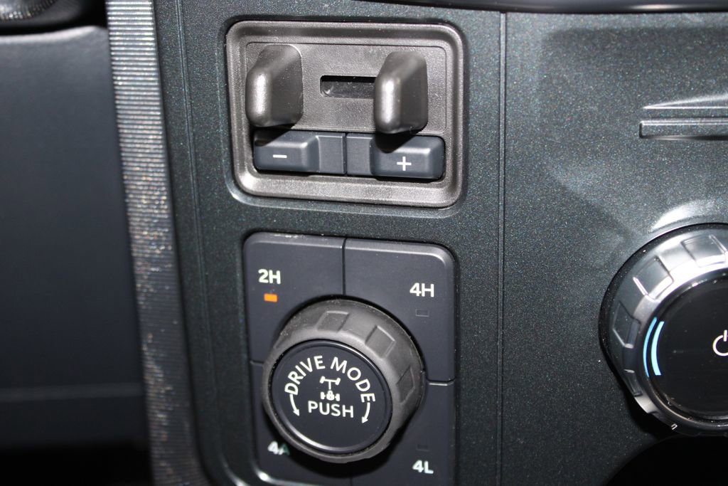 Used 2025 Ford F150 Platinum AWD/4WD image 42