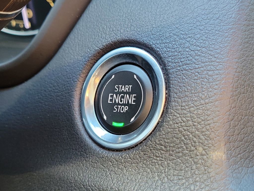 Used 2020 Cadillac XT4 Sport w/ Driver Awareness Package image 29