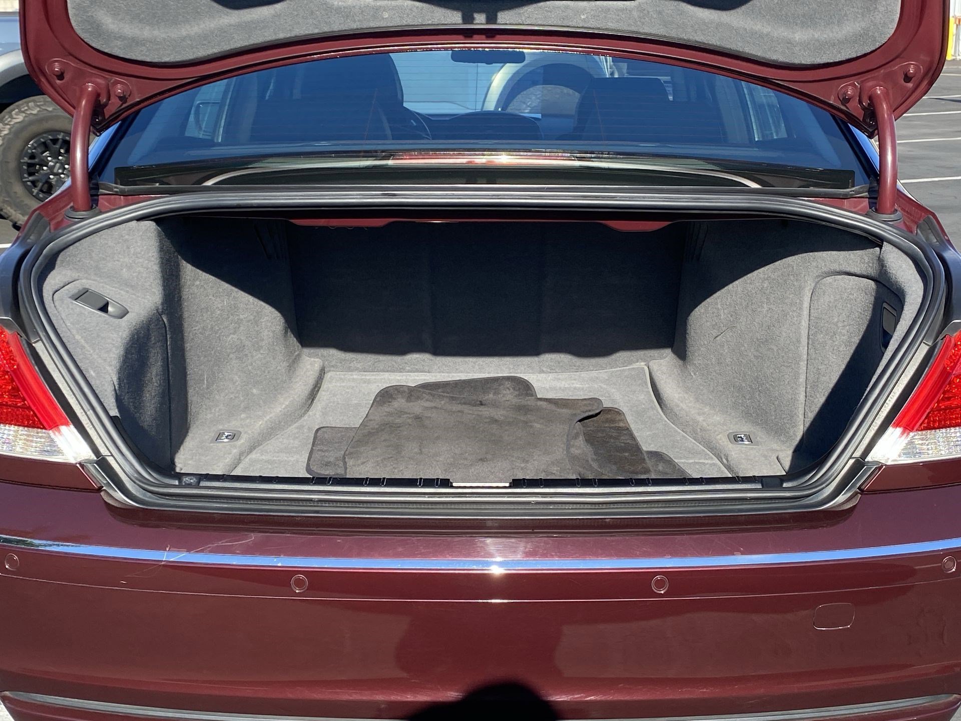 Used 2006 BMW 750Li image 30