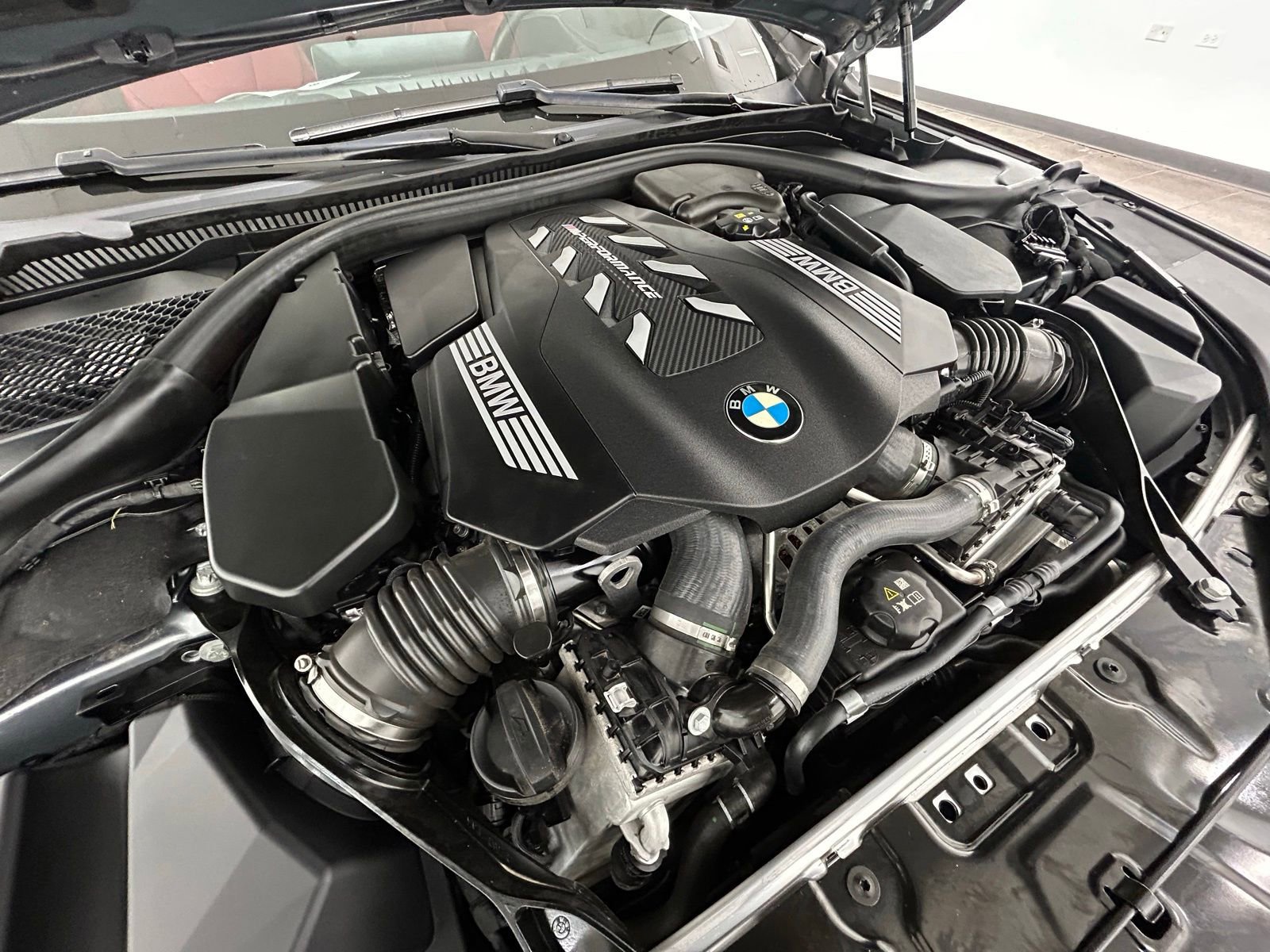 Used 2024 BMW M850i xDrive Convertible image 42
